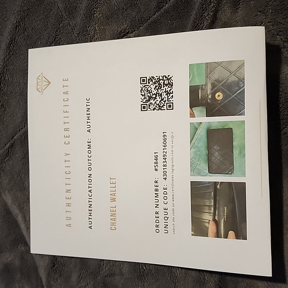 Authentic Chanel Quilted Wallet - Picture 11 of 15